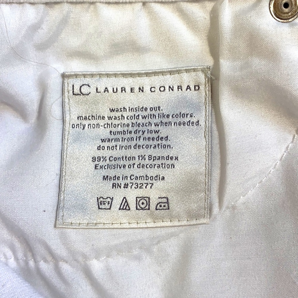 Lauren Conrad white shorts size 12 - Picture 5 of 6